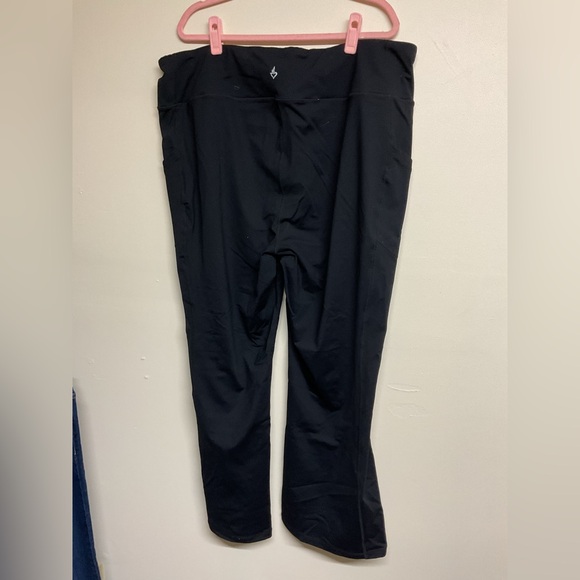 Torrid Active Black Leggings - Picture 3 of 4